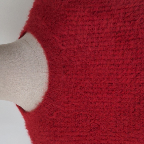 Forever 21 sweater - Picture 2 of 8